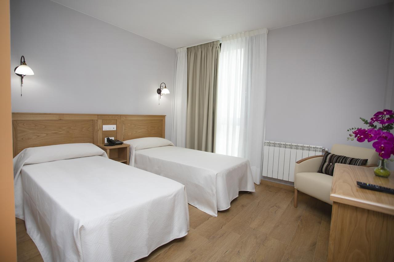Hotel Novoa Sarria Exteriör bild