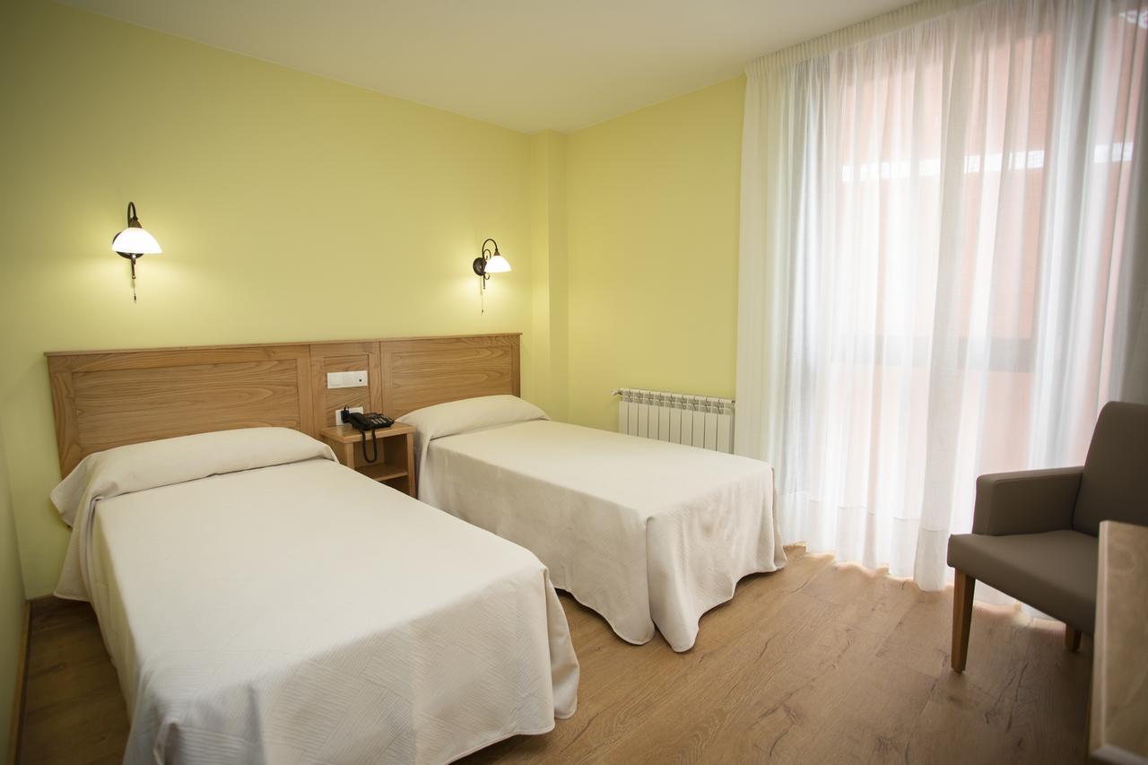 Hotel Novoa Sarria Exteriör bild