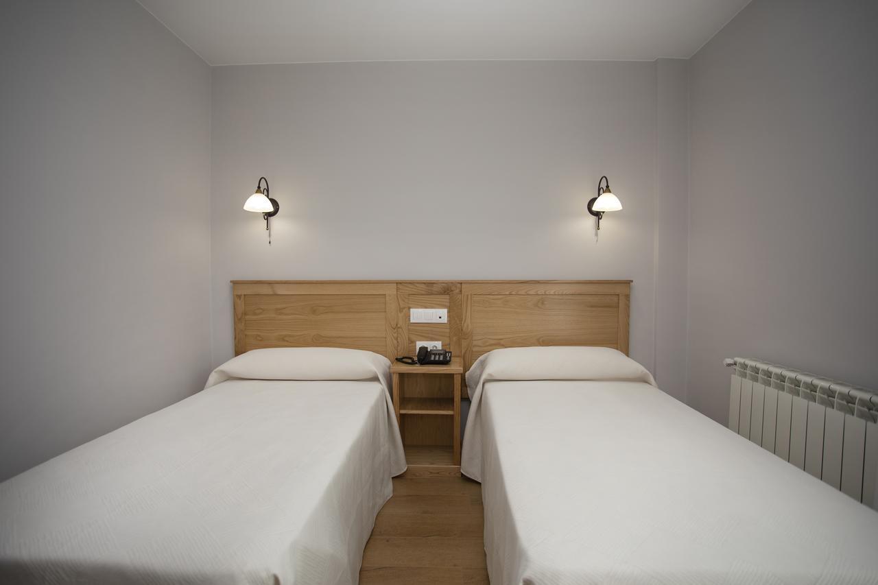 Hotel Novoa Sarria Exteriör bild