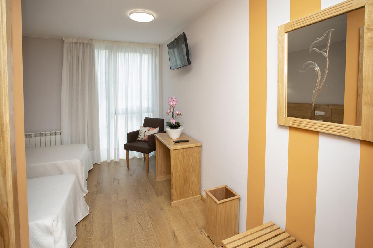 Hotel Novoa Sarria Exteriör bild