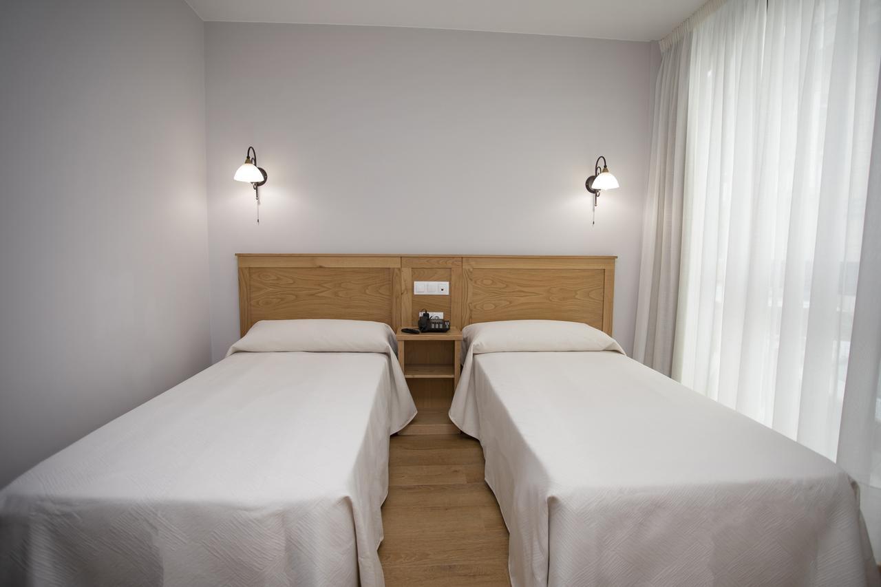 Hotel Novoa Sarria Exteriör bild
